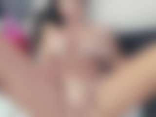 Live cam show with Erikabeee1 - Public Curvy on Camsoda