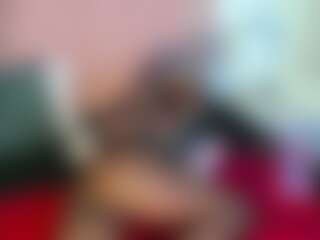 LoretSilk's Live Sex Cam Show