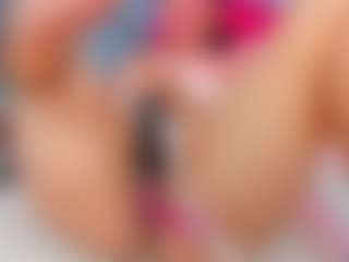 Live cam show with miilaklum - Ebony on camwithhim.com | colombia