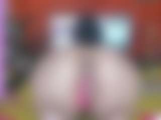 Live cam show with springlight - Asian Public on Uber Horny