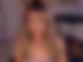 Live cam show with Mia Silva - Double Penetration on Hubzter Live
