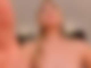 Spettacolo in cam dal vivo con Mia Silva - Flashing su Camsoda
