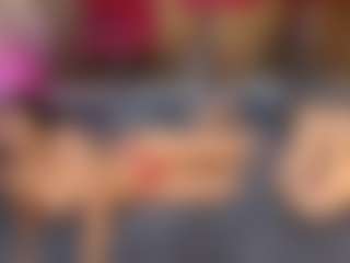 Live cam show with dayannawins - Threesome on Camsoda