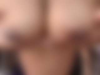 Live cam show with dayannawins - Threesome on Camsoda