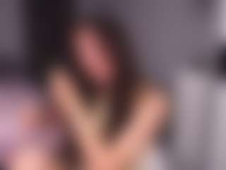 Live cam show with Delly - Massage on Spunkpage