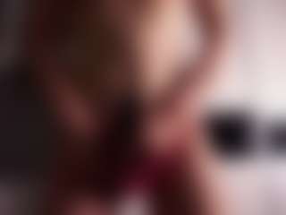 Delly's Live Sex Cam Show