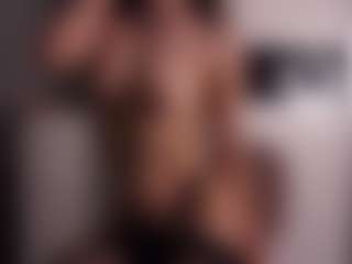 Delly's Live Sex Cam Show