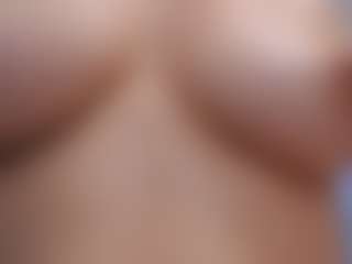 Delly's Live Sex Cam Show