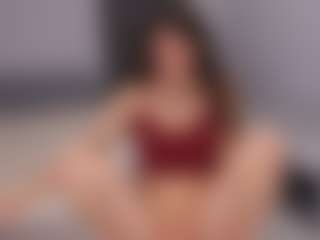 Live cam show with Delly - Bikini on madthumbs