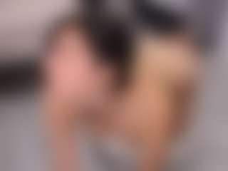 Delly's Live Sex Cam Show