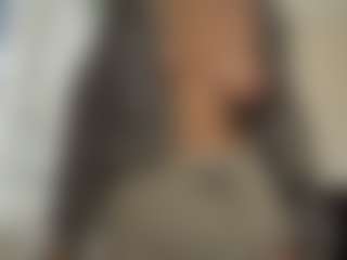 Live cam show with Sofia - Tongue on infinitiblacc.com