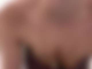 Live cam show with Sofia - Teasing on Camsoda