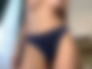 Live cam show with Sofia - Tongue on fapnchat