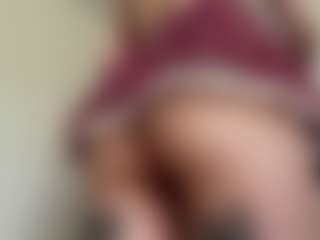 Live cam show with Sofia - Slap on liverealitysex.com