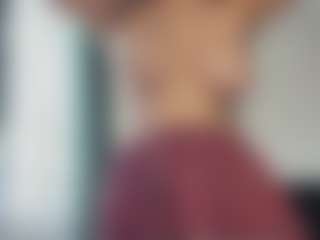Live cam show with Sofia - Mouth on Camming Site