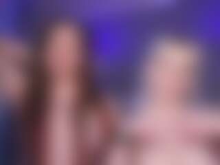 Live cam show with EleneBlewett - Tittyfuck on milfzrlive.com