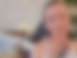 Live cam show with ElvinaBrowning - Tongue on hrnylive.com