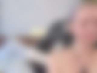 Live cam show with ElvinaBrowning - Tongue on CSO-WL
