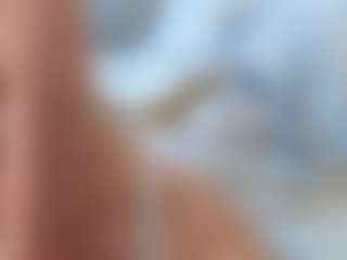 Live cam show with ElvinaBrowning - Gray Eyes on Hubzter Live