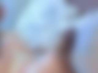Live cam show with ElvinaBrowning - Gray Eyes on StripNow