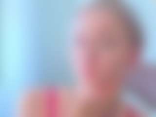 Live cam show with ElvinaBrowning - Erotic on Chatstar