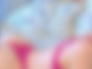Live cam show with ElvinaBrowning - Legs on SquirtSoMuch