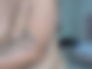 Evelyn-Harpeer's Live Sex Cam Show