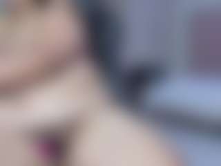 Live cam show with Evelyn-Harpeer - Roleplay on Camming Site