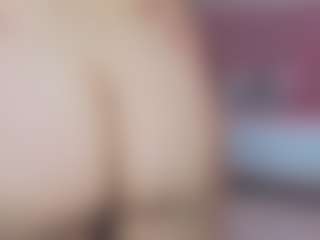Evelyn-Harpeer's Live Sex Cam Show