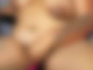 Evelyn-Harpeer's Live Sex Cam Show