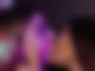 Live cam show with Elizabeth_Parker - Smoke on StripNow