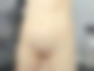Live cam show with Linda-Hill - Nature on livesexfox.com