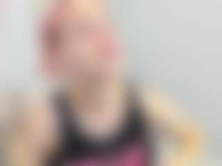 Live cam show with Linda-Hill - Doggy on Dolls Live