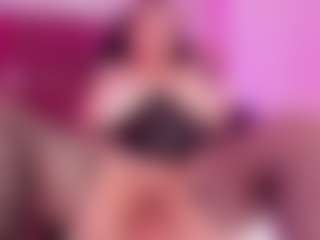 Live cam show with LunaPleasure - Twerk on Camsoda