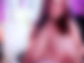 Live cam show with LunaPleasure - Strip Mature on CamSextacy