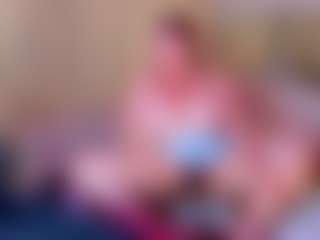 Live cam show with LunaPleasure - Mature Middle Aged on Camsoda