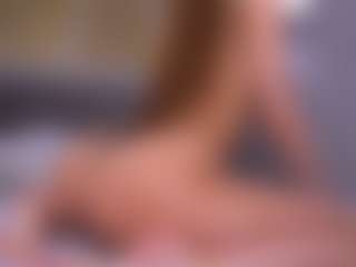 Live cam show with Nova - Genital Piercings on 1on1-livenow