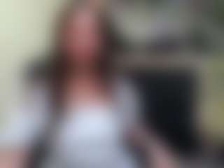 Live cam show with MichelLeeGust - Normal on Cam Slut