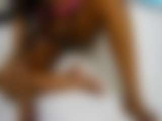 pretty-kellyn's Live Sex Cam Show