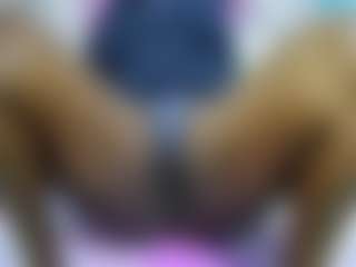 pretty-kellyn's Live Sex Cam Show