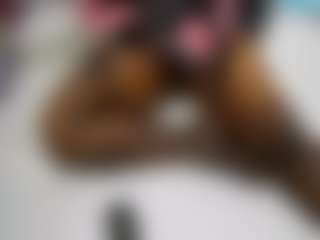 pretty-kellyn's Live Sex Cam Show