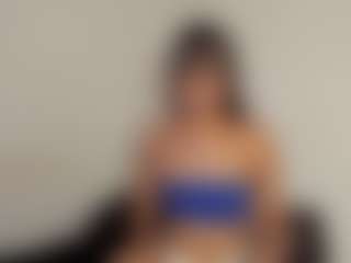 Live cam show with Zoey-Donovan - Lesbian on CamSodaAdn