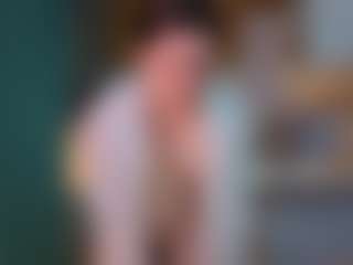 Live cam show with Donna - Raven Hair on alttransgirls