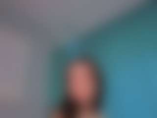 Live cam show with Donna - Raven Hair on xDating