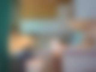 Live cam show with Donna - Raven Hair on Camsoda