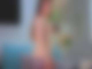 Live cam show with Donna - Raven Hair on Camsoda