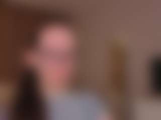 Live cam show with LynetteBails - Thin on Hubzter Live