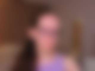 Live cam show with LynetteBails - Yoga on CSO-WL
