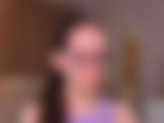 Live cam show with LynetteBails - Thin on Latina Girls
