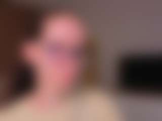 Live cam show with LynetteBails - Small Ass on Camiplay Live